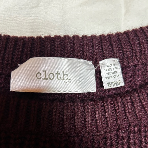 Cloth by RD cold shoulder scoop neck sweater, deep plum. Size XS - Picture 7 of 8